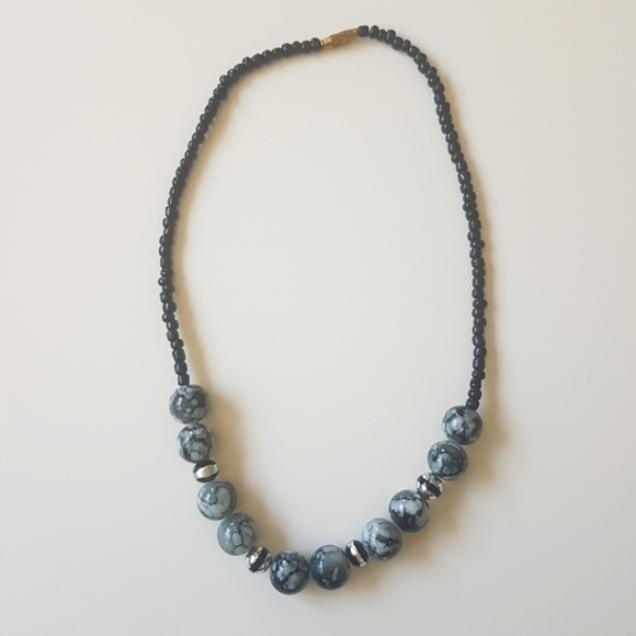 Marble-like Grey and Black Necklace - Picture 2 of 2